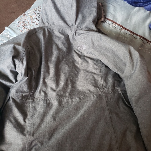 Northface girl jacket - Picture 4 of 4